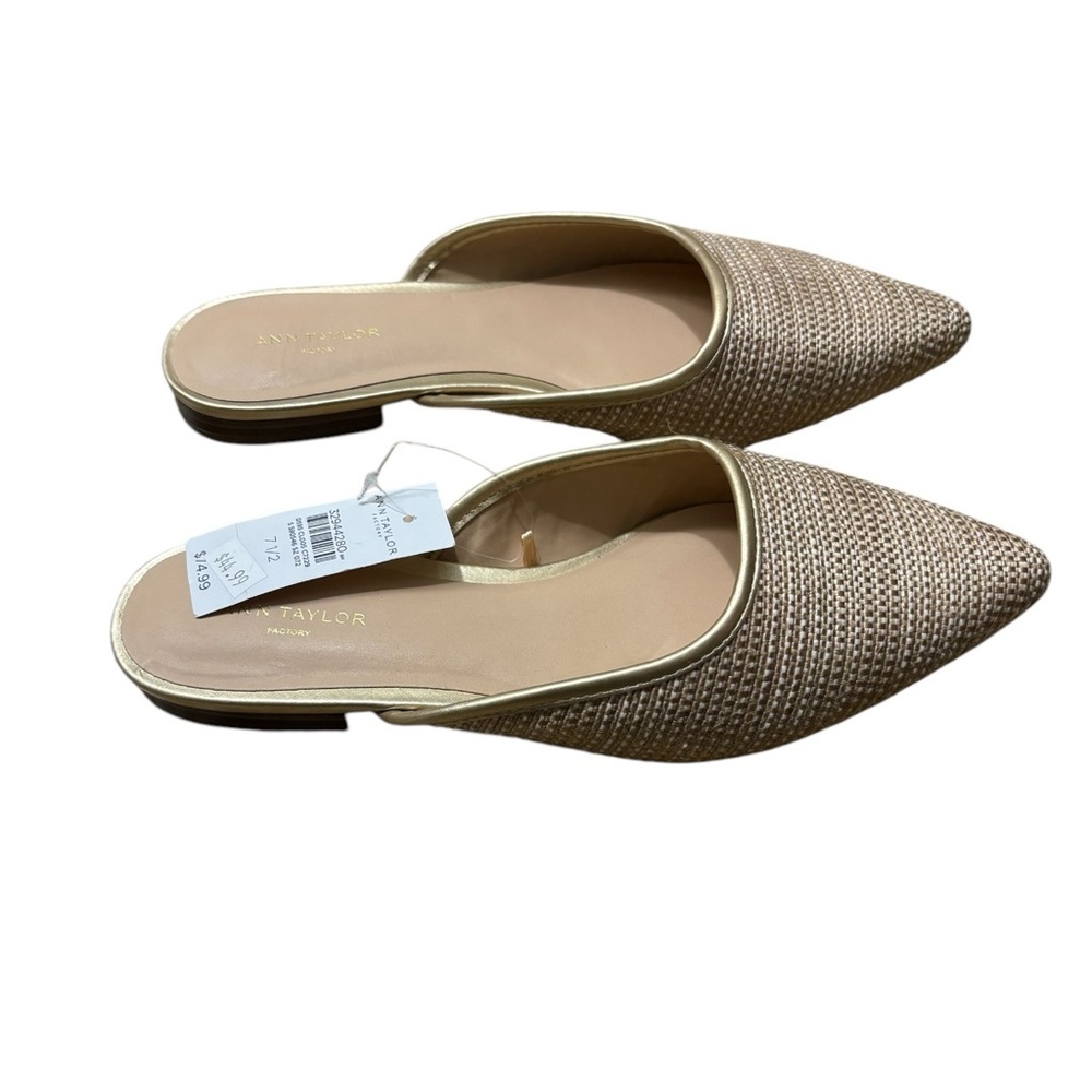 ANN TAYLOR FACTORY NWT Woven Pointy Toe Mules in Tan / Gold Size 7.5 - Picture 2 of 8